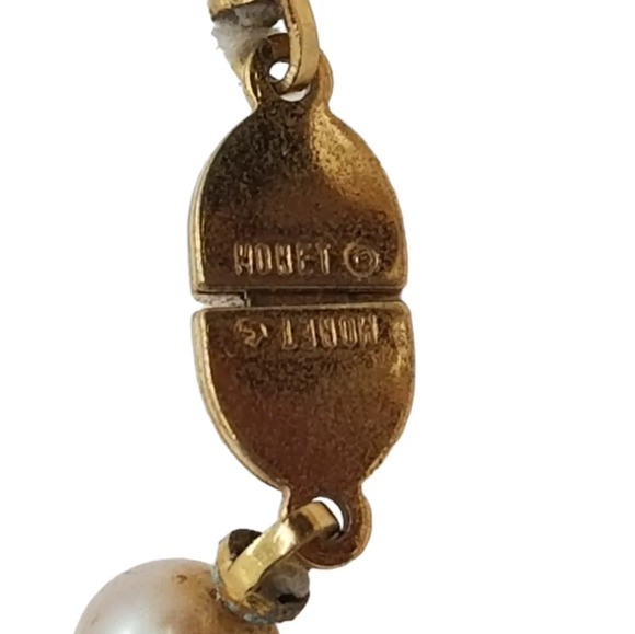 MONET 1980s VINTAGE CREAM COLORED FAUX PEARL NECKLACE - Picture 4 of 4